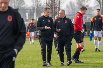Marcel Omvlee slaat feestgedruis over, maar is wel degelijk blij met periodetitel: ‘Ik had vanochten