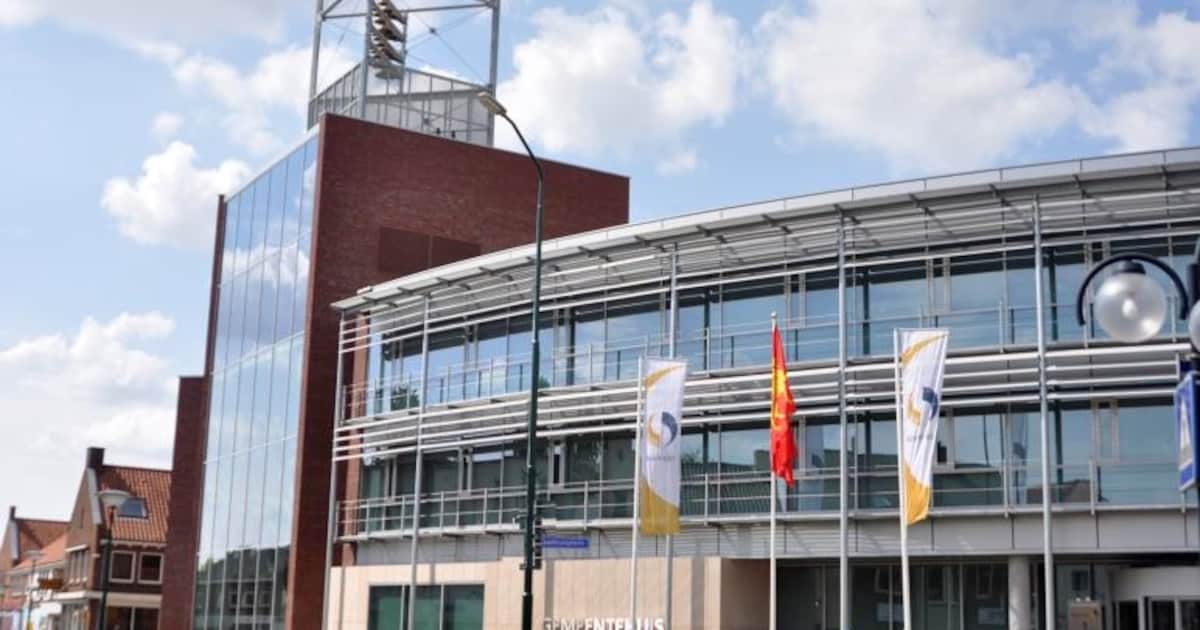 Zes ambtenaren van Sint Anthonis naar Boxmeer