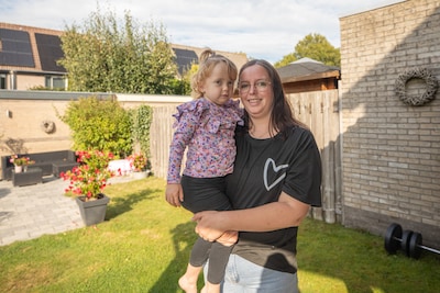 Tess (4) kan dankzij nier van ome Nars nu ook naar school net als ‘gewone’ kinderen: ‘Wie had dat kunnen denken?