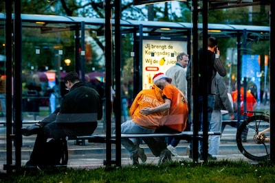 TERUGLEZEN | Het zit er weer op! • Druk op stations • Marcouch tevreden • Jeugd Van Tegenwoordig slu