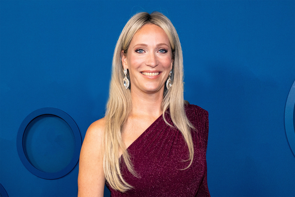 Hélène Hendriks geeft update over gezondheid: 'Ben gewoon aan het herstellen' | Show | De Gelderlander.nl