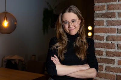 Emma (27) heeft een ziekte die één op de half miljoen mensen treft: jaren zweeg ze, nu vertelt ze alles