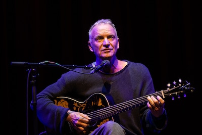 Sting ‘betaalt zijn schuld’ met musical over scheepswerf die hij als jongen ontvluchtte: ‘Is me zeer dierbaar’