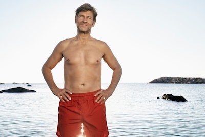 In deze Franse badplaats mag je niet meer halfnaakt het strand af: ‘Een beetje fatsoen, alstublieft!’