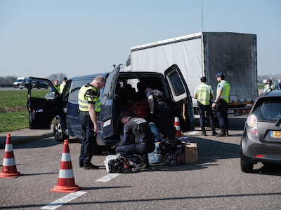 Zo controleert de marechaussee onze grens: ‘Dit werkt voor ons en zorgt voor minder vertraging’