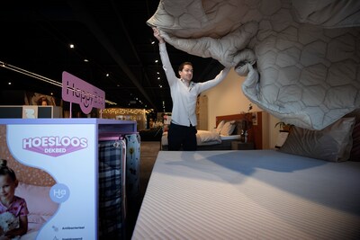 Deze twee jonge ondernemers liggen niet te slapen: ze verkochten al 1 miljoen hoesloze dekbedden