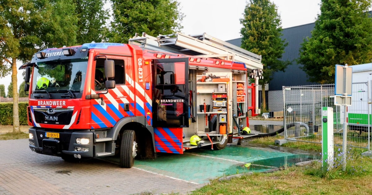 Bouwvakkers zien rook bij sporthal in Kesteren en voorkomen erger
