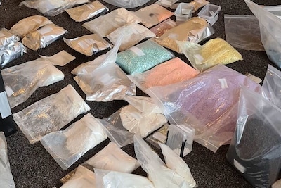 Tientallen sterfgevallen onder klanten van Nederlandse webshop die illegaal en op grote schaal medicijnen verkocht