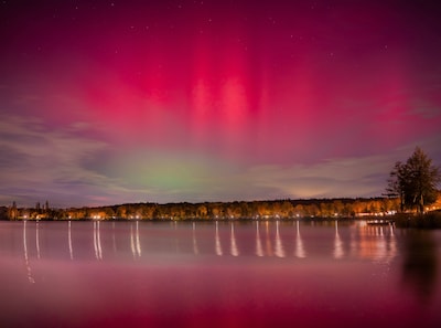 ‘Mooiste noorderlicht van het jaar’ verrast weerman Wouter die vannacht een nieuwe kans ziet: ‘Als dat gebeurt is het echt bingo’