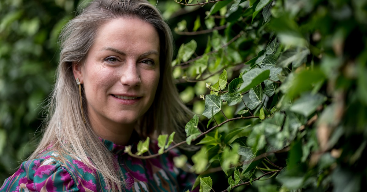 Pien (39) leek het perfecte leven te hebben, maar vocht in stilte tegen anorexia: ‘Mijn eetstoornis 