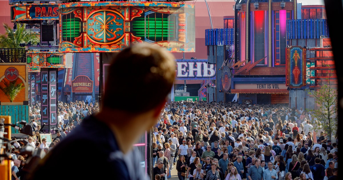 Hoe het team achter Paaspop 350 artiesten scout én boekt: ‘Het is niet zoals Pinkpop’