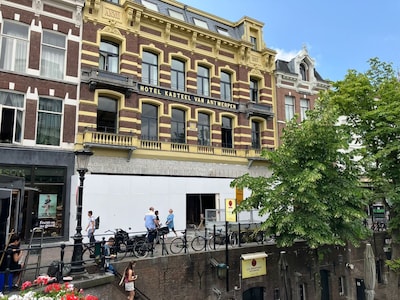 Uniqlo opent morgen zijn deuren in Utrecht en viert dat met allerlei openingsacties