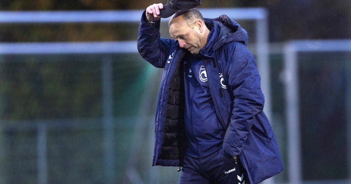 OBW ontslaat trainer Roberto Tuinstra en trekt Maik Angenent als ...