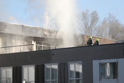 Uitslaande brand bij ggz-instelling in Halsteren: 90 mensen geëvacueerd
