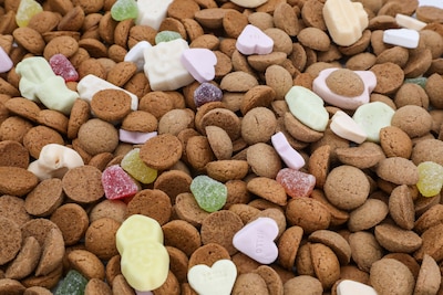 Flinke prijsstijgingen houden ons niet tegen: kruidnoten onverminderd populair