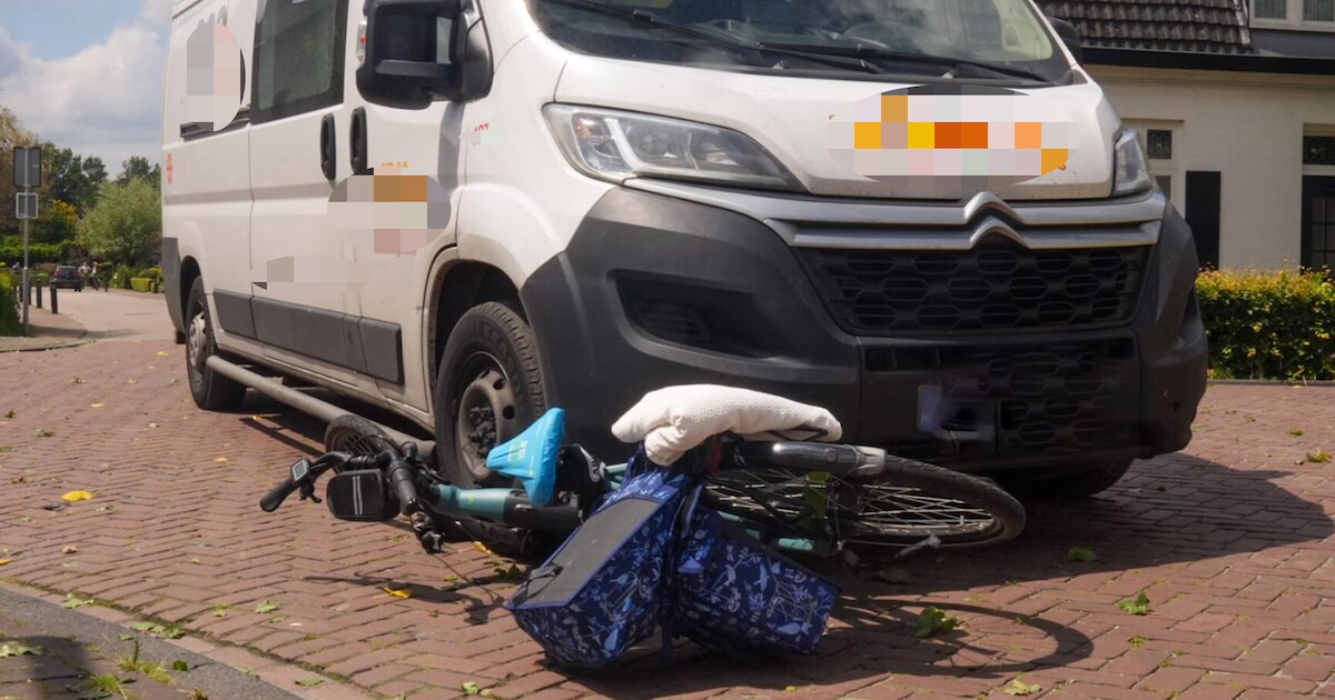 Ernstig ongeval met fietser en bestelbus: jonge vrouw zwaargewond