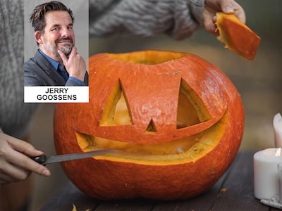 Het gezin van Jerry is al ten prooi gevallen aan het zielloze Halloween, maar zelf blijft hij trouw 