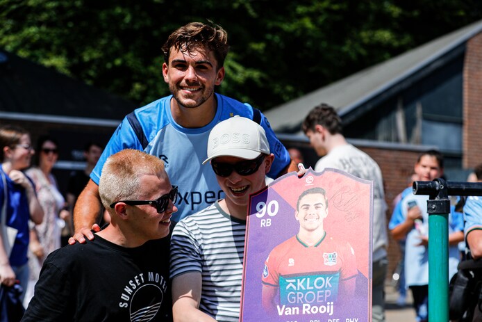 Na veertien jaar loopt Van Rooij niet meer rond op de club: ‘Hij is een ...