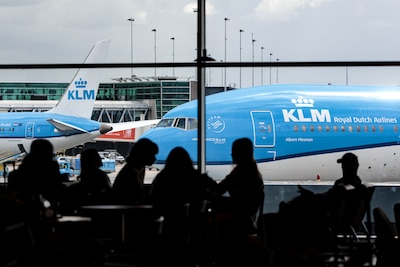 Vakantiegangers tot donderdag vast in Midden-Oosten, KLM schrapt vluchten