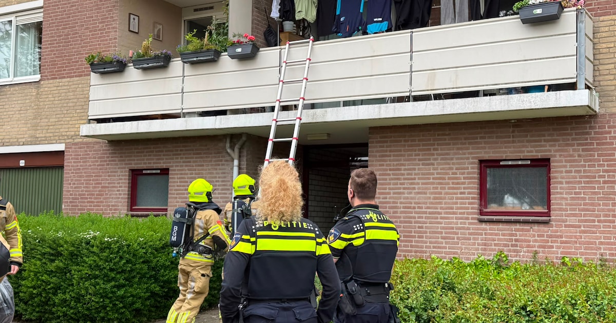 Rookontwikkeling in flatwoning aan de Nieuwe Keijenbergseweg in Renkum