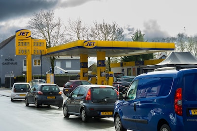 Tanken in Duitsland wordt nog goedkoper: overheid wil accijns verlagen met 17 cent per liter