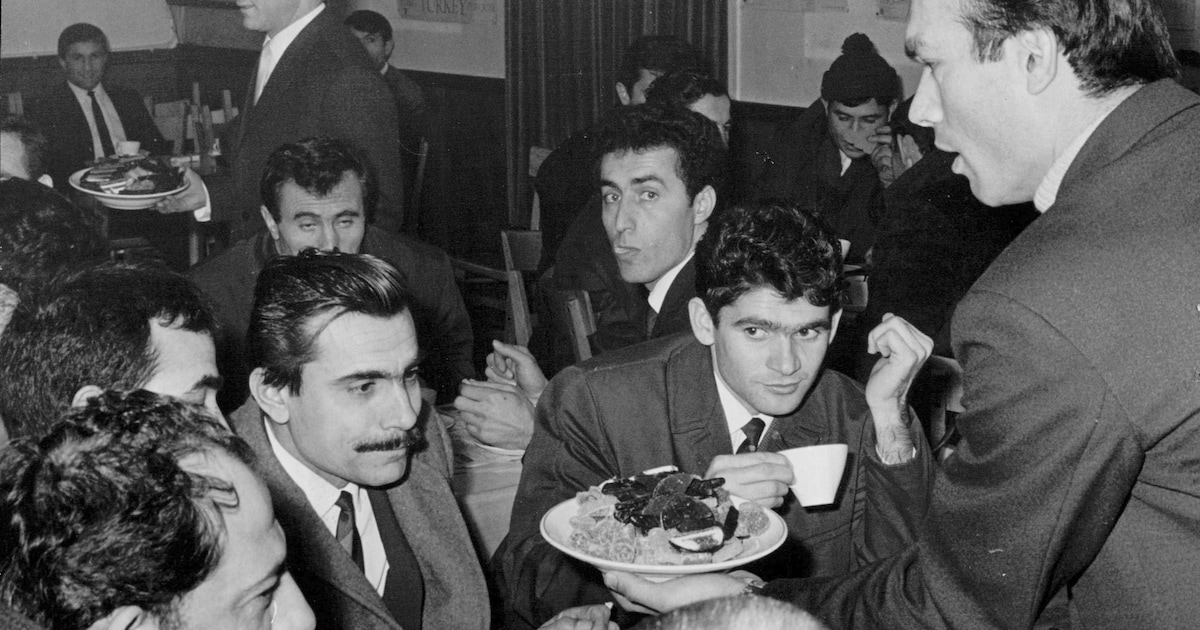 Ramadan in 1967: bij gebrek aan moskee naar de schouwburg