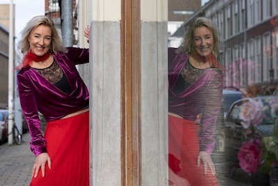 Manon groeide op in appartement, maar als topmakelaar veranderde alles: ‘Kan mijn dromen realiseren’