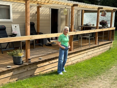 Huis van Ans brandt in zeven uur en drie kwartier tot de grond af, maar nu heeft ze iets om naar uit