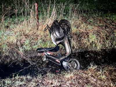 Vrouw op scooter overleden na aanrijding met auto