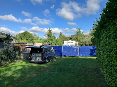 Verdachte dodelijke steekpartij op camping zelf ook geraakt, slachtoffer laat driejarig zoontje achter