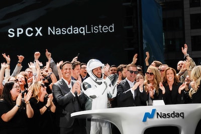 SpaceX keldert: bedrijf van Elon Musk boekt astronomisch dagverlies van 400 miljard dollar