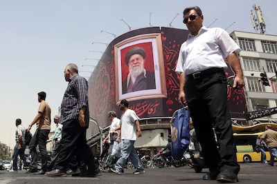 Iran verwacht miljoenen rouwenden bij begrafenis ayatollah Ali Khamenei, mogelijk nieuw wereldrecord