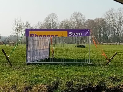 Weer vernieling van verkiezingsbord, dit keer van Rhenens Belang