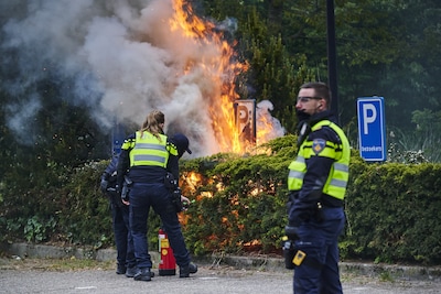 Brand gesticht bij noodopvang waar asielzoekers en medewerkers binnen zaten: ‘Grens overschreden’