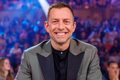 Deze dansers zitten naast Dan Karaty in jury van So you think you can dance