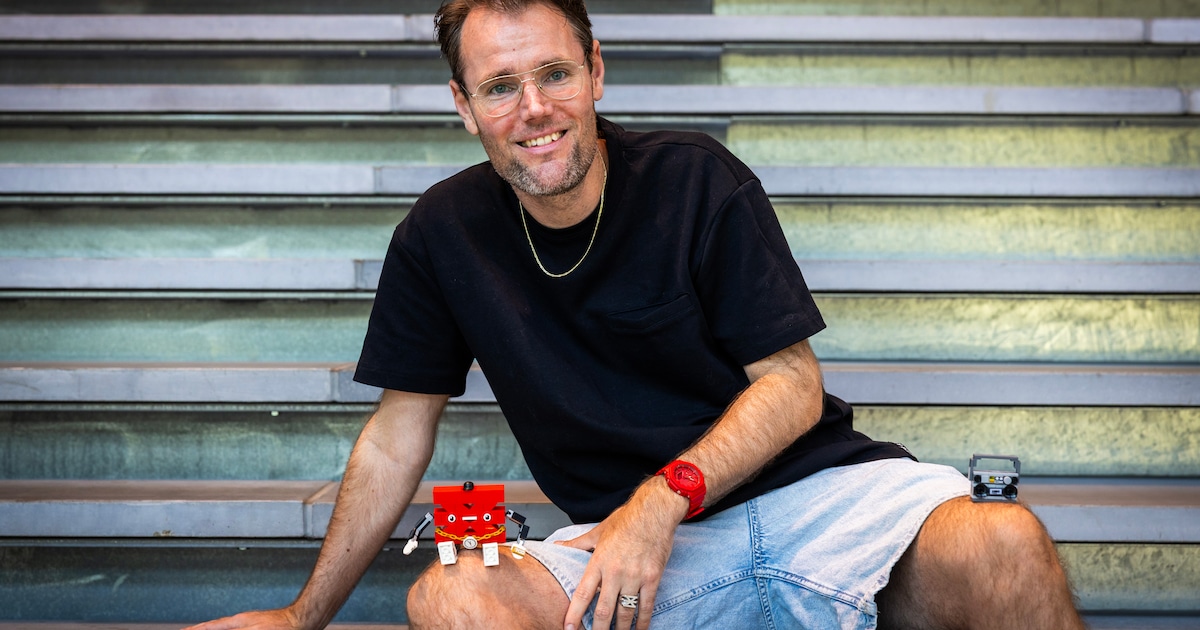 Dj Robin verrast jarig Enschede met een wel heel bijzonder cadeau ...