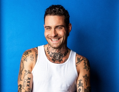 Douwe Bob ging aan zichzelf voorbij na verlies zoontje: ‘Wilde er zo veel mogelijk voor Anouk zijn’