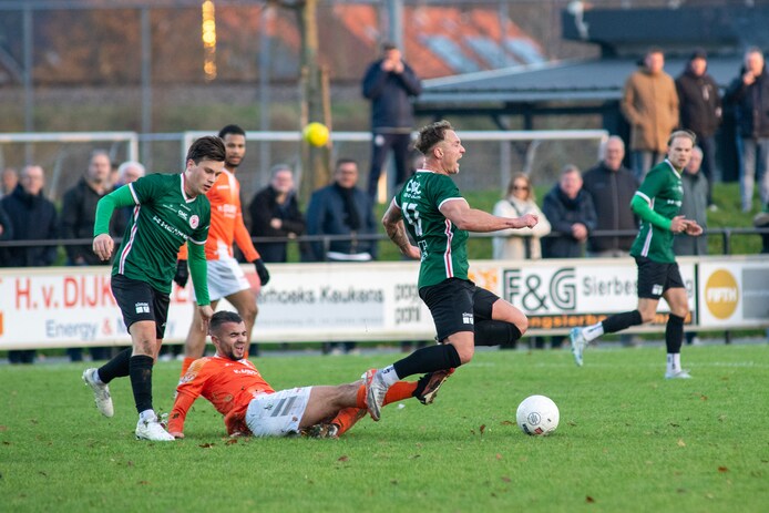 Redouan Hazzat vertrekt na één seizoen alweer bij TEC | Sport ...