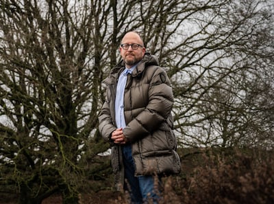 Intelligent en een goed cv, maar toch dakloos: Björn (52) kreeg meer dan duizend afwijzingen: ‘Mijn financiële buffer is op’