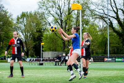 Streep door laatste kans op jeugd-EK voor Roos Steenbergen: ‘Negen landen zijn gegaan, alleen wij ni