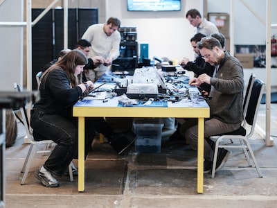 In dit museum bouwen bezoekers drones voor het front in Oekraïne: ‘Die worden echt ingezet’