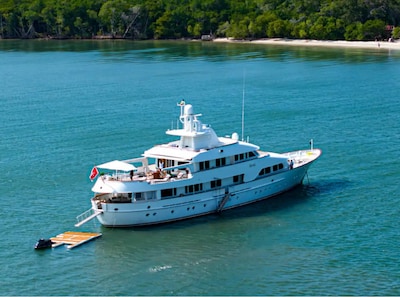 Nieuw realityprogramma op Net5: anti-survivalshow met kaviaar, kreeft en slangen