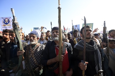 Waarom vallen de Houthi’s Saoedi-Arabië aan en wat betekent dat voor het Midden-Oosten?