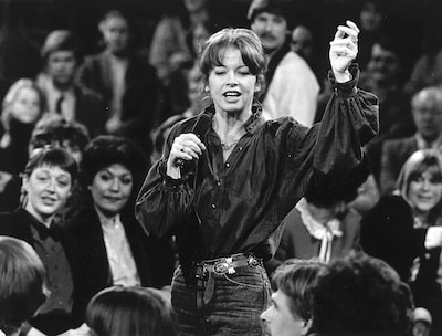 Sonja Barend ontdekte op 10-jarige leeftijd per toeval de waarheid over haar echte vader