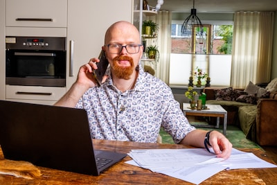 65 keer afgewezen tijdens zoektocht naar werk, nu heeft Jeffrey (26) beet