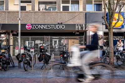 Twee mannen aangehouden na beschieting zonnestudio in Wijchen, afgelopen zomer