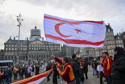 Acht Turkse fans aangehouden in Amsterdam, korte confrontatie tussen harde kern Ajax en Galatasaray