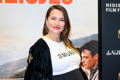 Zwangere Barbara is in een sentimentele bui en Marieke trekt haar glitterjurk al uit de kast