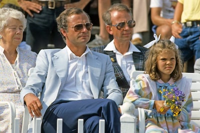 Het pikante leven van Carl Gustaf, de 80-jarige Zweedse koning die heel wat crises overleefde