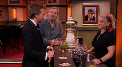 Warm eerbetoon bij Met het mes op tafel voor overleden Joost Prinsen: ‘Altijd druiven in de kleedkamer’